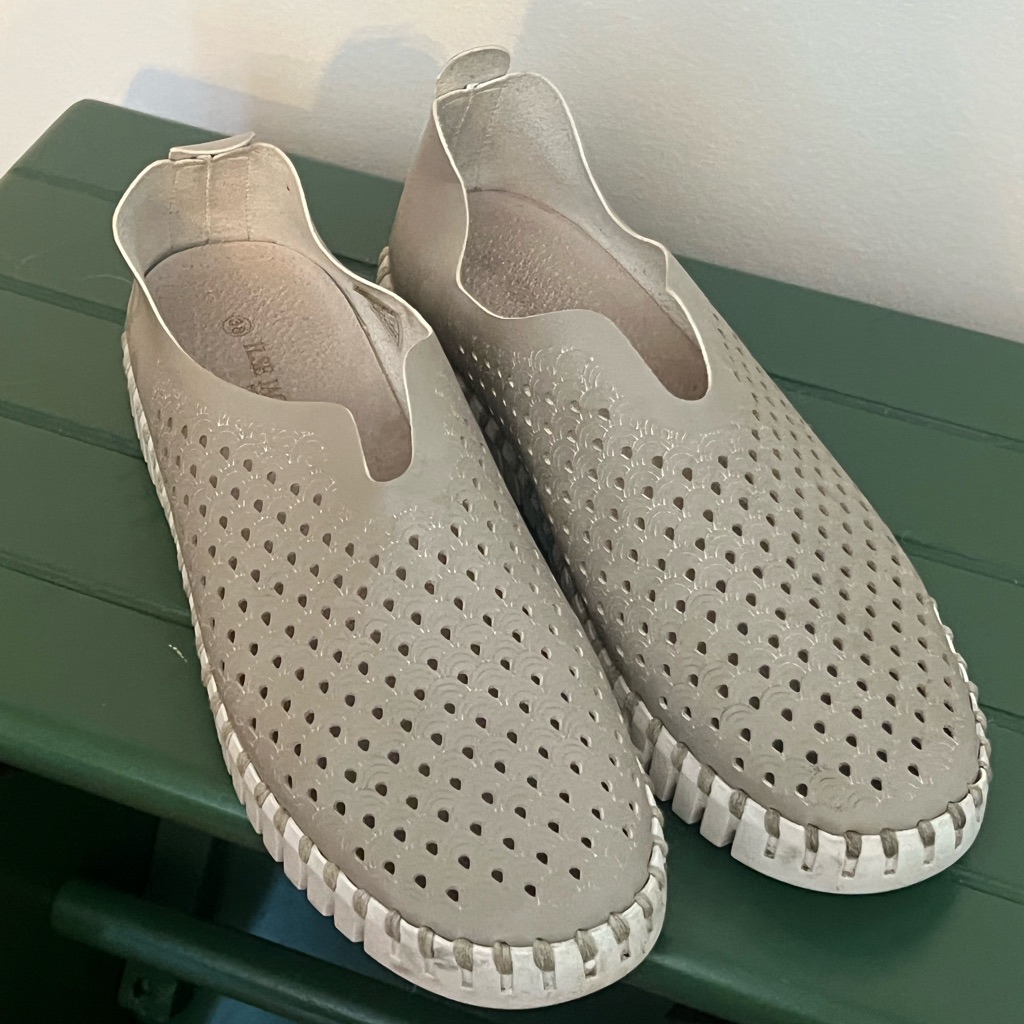 Ilse Jacobsen Light Gray Perforated Loafers